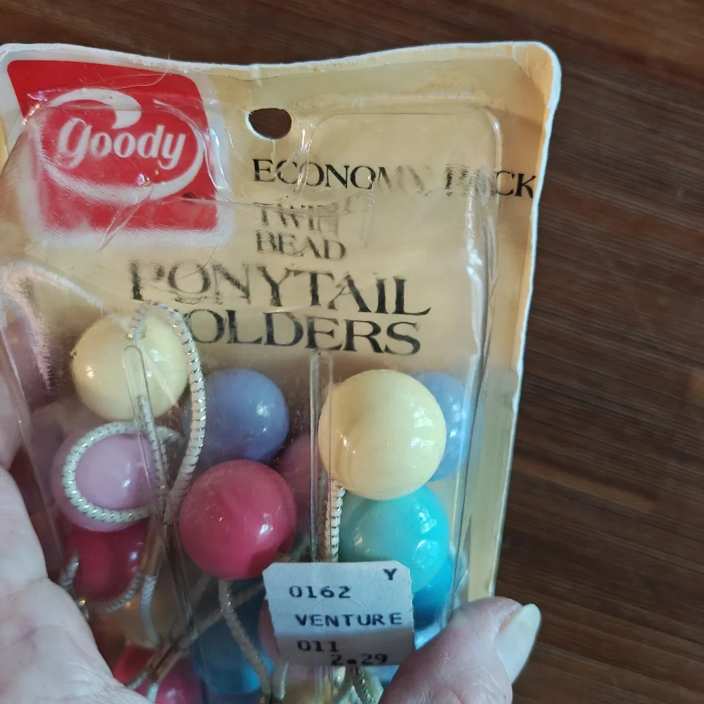 Vintage 80s Goody Twin‎ Bead Ponytail Holders Pack of 12 & Deluxe Jeweltone Comb